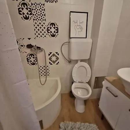 Lovely & Cosy With A Spacious Balcony Apartment Split
