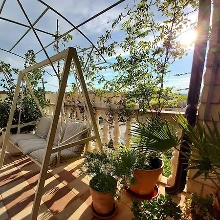 Apartment Lovely & Cosy With A Spacious Balcony *