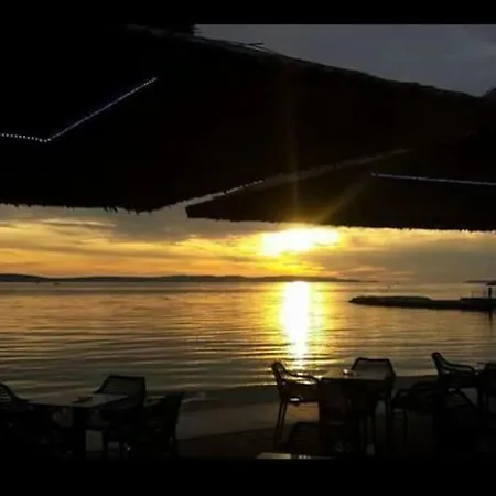 Lovely & Cosy With A Spacious Balcony Apartment